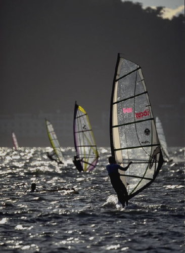 �E�N���b�N�F�摜����荞�ނƂ����ł��܂��B���N���b�N�F�g�b�v�y�[�W�ɖ߂�