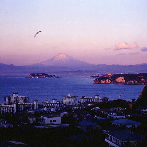 ���N���b�N�F�g�b�v�y�[�W�ɖ߂�A�E�N���b�N�F�摜����荞�ނƂ����ł��܂�