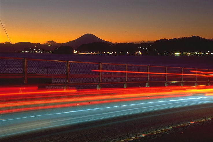 ���N���b�N:�g�b�v�y�[�W�ɖ߂�A�E�N���b�N:�摜����荞�ނƂ����ł��܂�