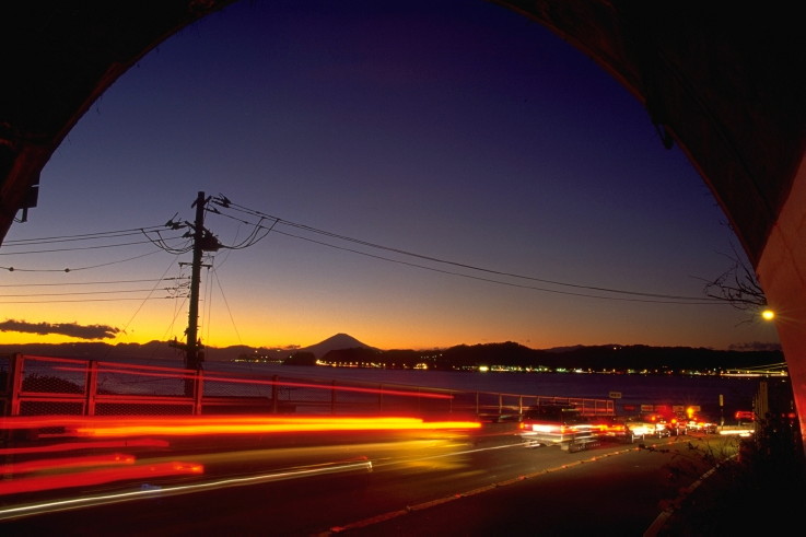 ���N���b�N�F�g�b�v�y�[�W�ɖ߂�A�E�N���b�N�F�摜����荞�ނƂ����ł��܂�