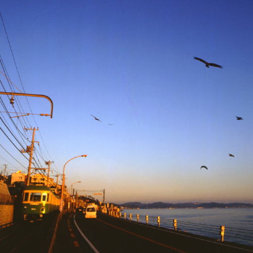 ���N���b�N�F�g�b�v�y�[�W�ɖ߂�A�E�N���b�N�F�摜����荞�ނƂ����ł��܂�