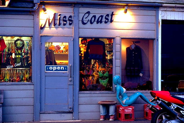 ���N���b�N�F�g�b�v�y�[�W�ɖ߂�A�E�N���b�N�F�摜����荞�ނƂ����ł��܂�